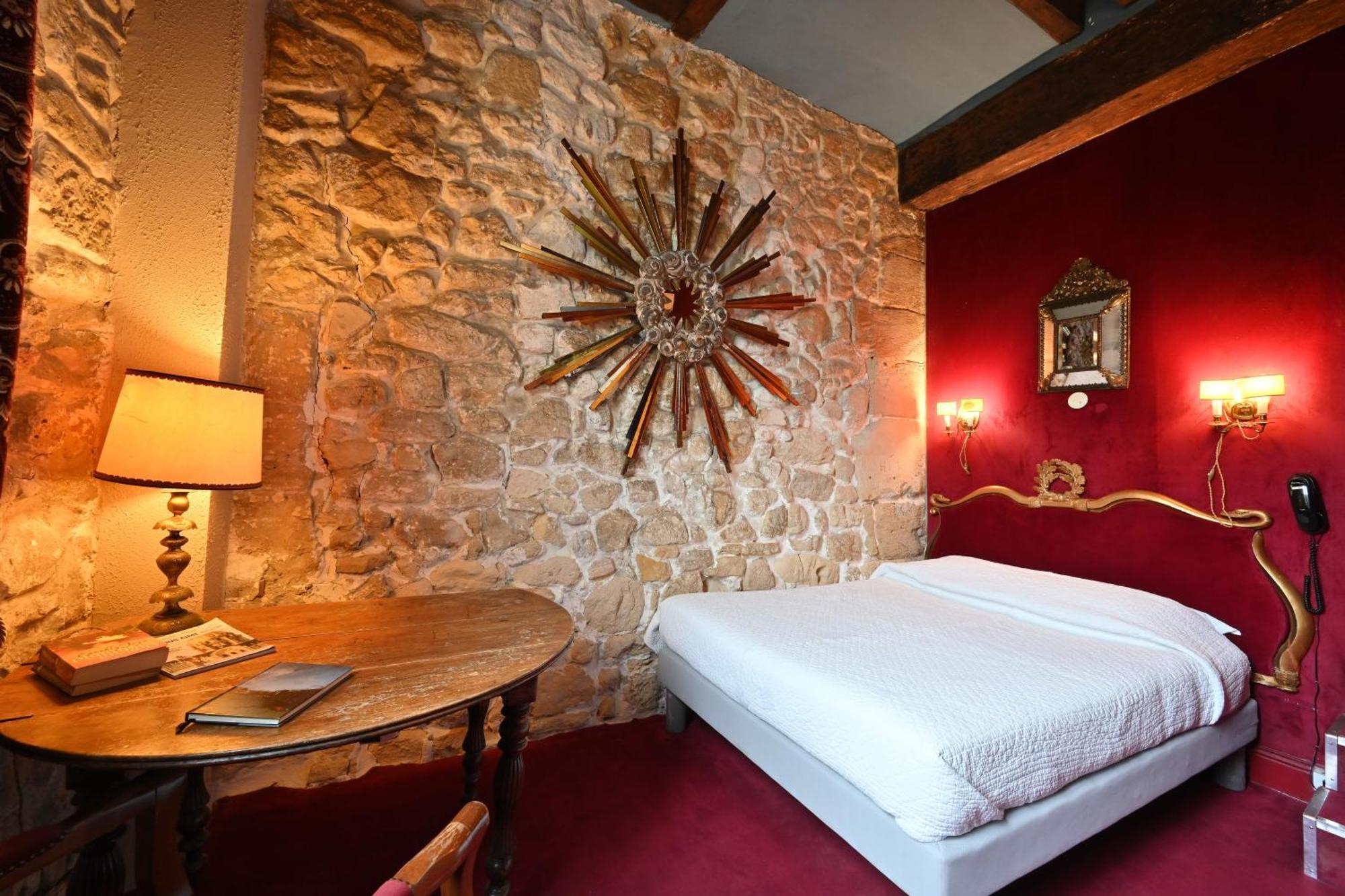 Chambre Triple - Vue sur Notre-Dame