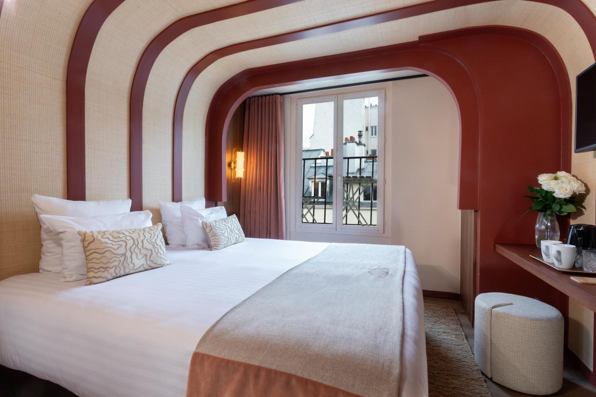 Chambre Grand Lit ou Lits Jumeaux avec Balcon