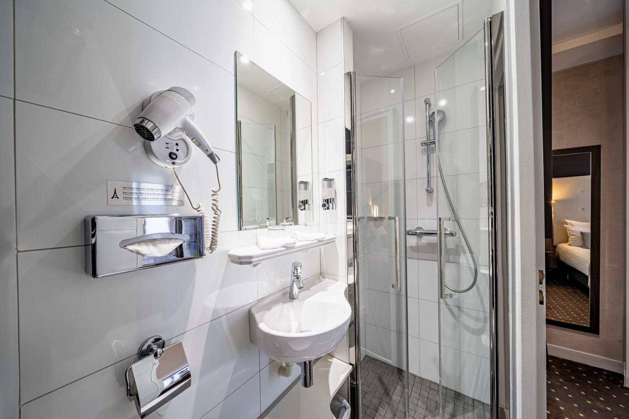 Chambres Adjacentes (4 Personnes)