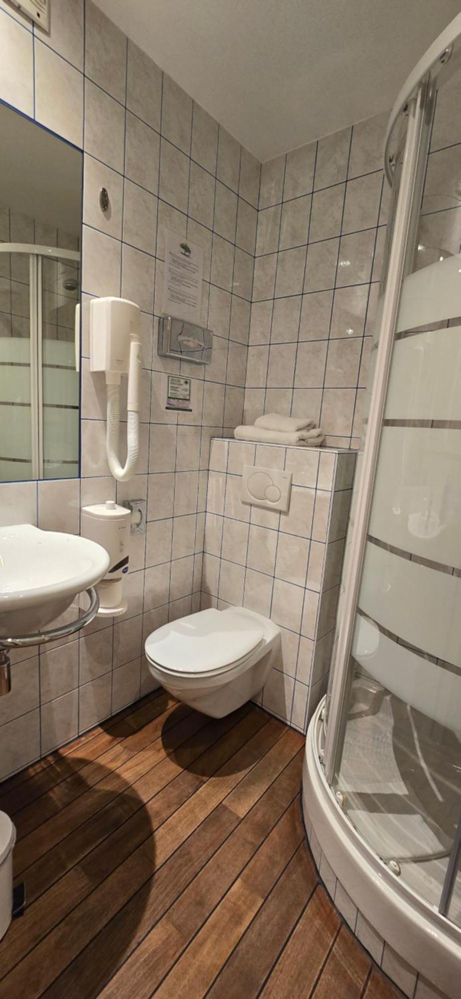 Chambre Simple Standard avec Douche