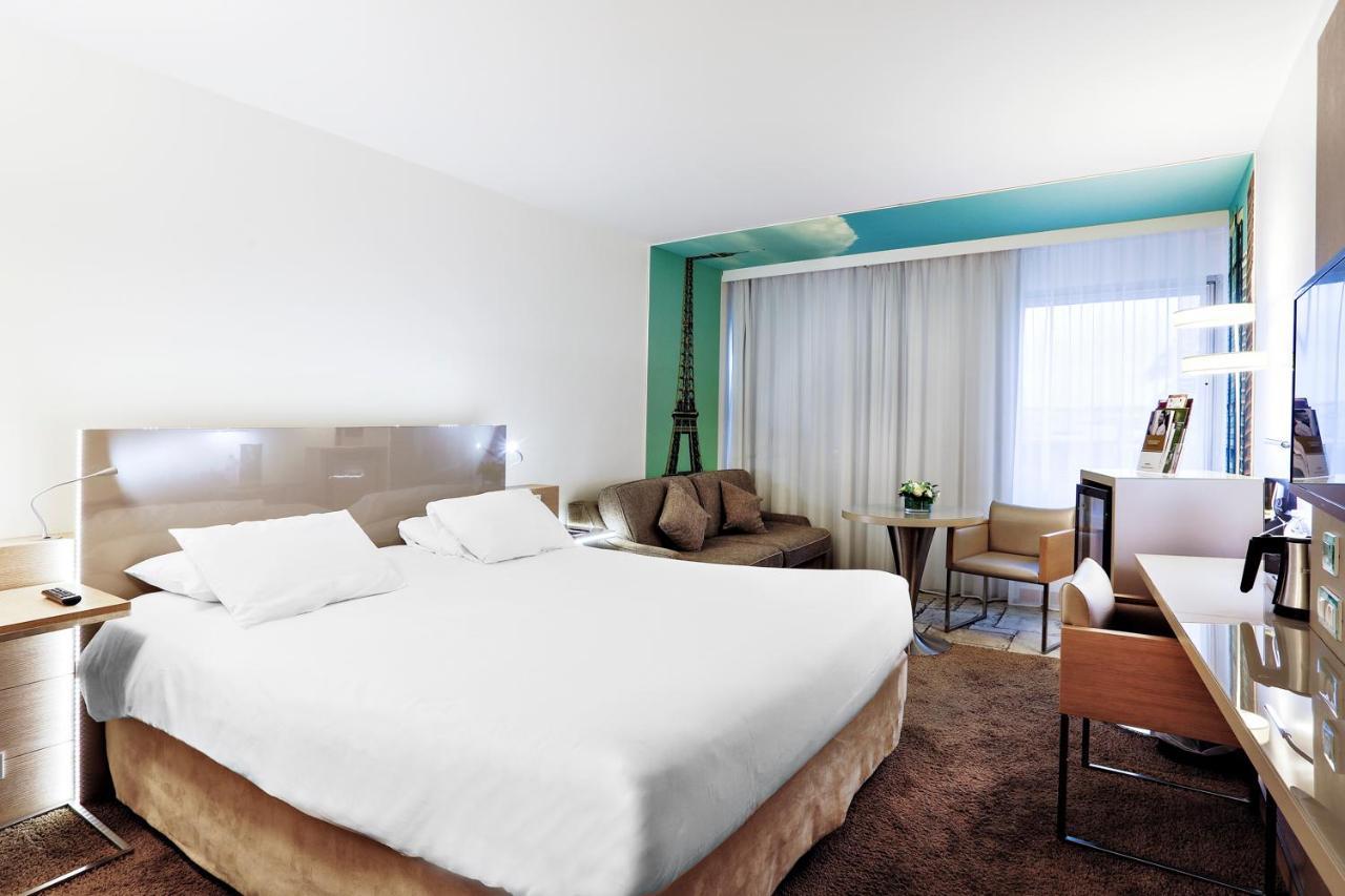2 Chambres Proches l'Une de l'Autre (6 Adultes)