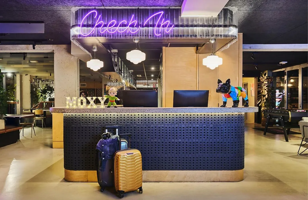 Moxy Paris Bastille-1