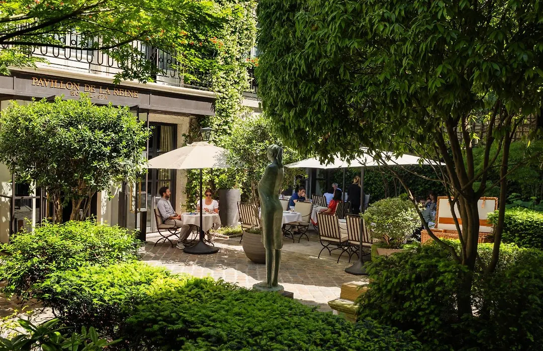 Hôtel Le Pavillon de la Reine-1