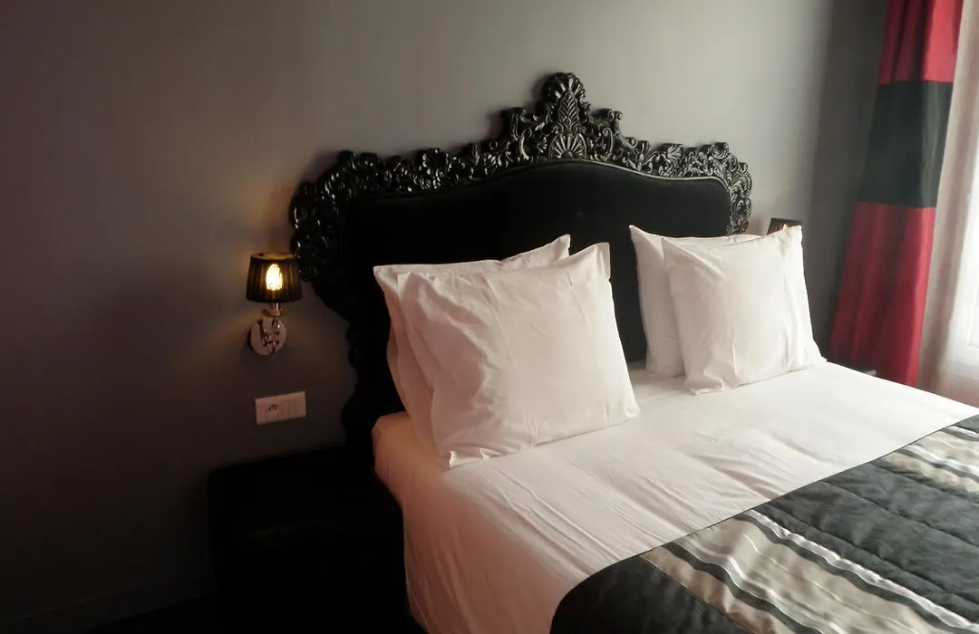 Bobo'S Hotel-1