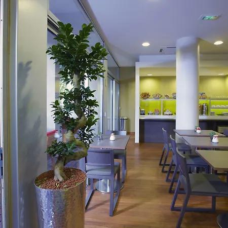 Citadines Montparnasse Paris-3