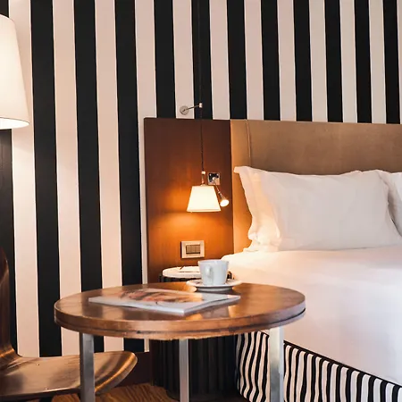Radisson Blu Champs-Elysées, Paris-2