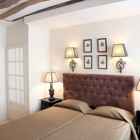 Hotel Saint-Louis en L'Isle-2
