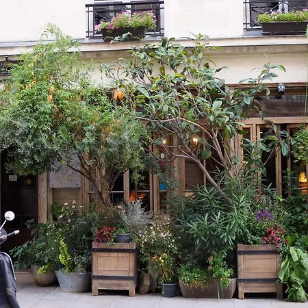 Boutique Hotel de la Place des Vosges-3