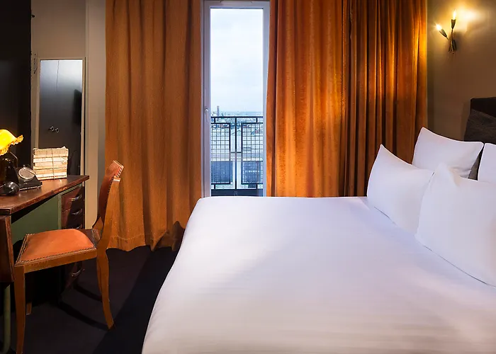 Hotel de CharmeLe Chat Noir