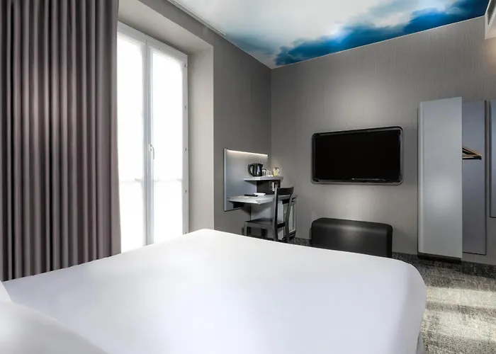 Hotel de CharmeLibertel Montmartre Opéra