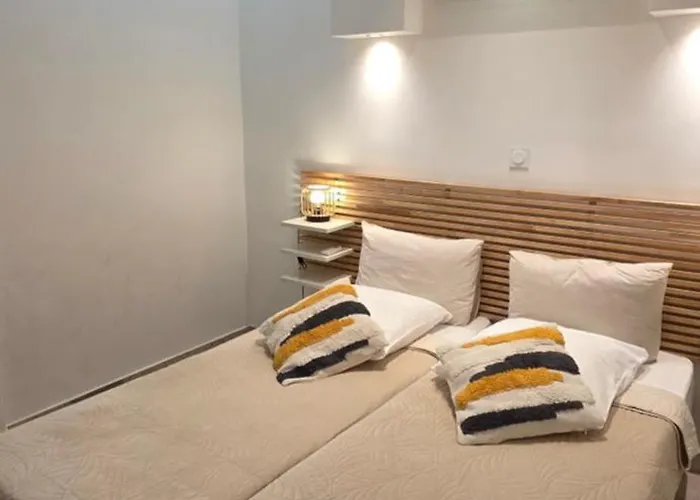 Camelia Prestige - Place de la Nation Paris