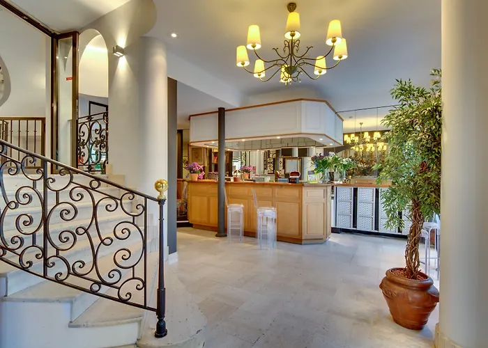 Grand Hôtel Des Gobelins