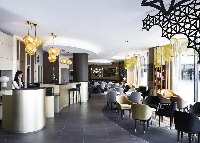 Hotel de CharmeNovotel Suites Paris Expo Porte De Versailles